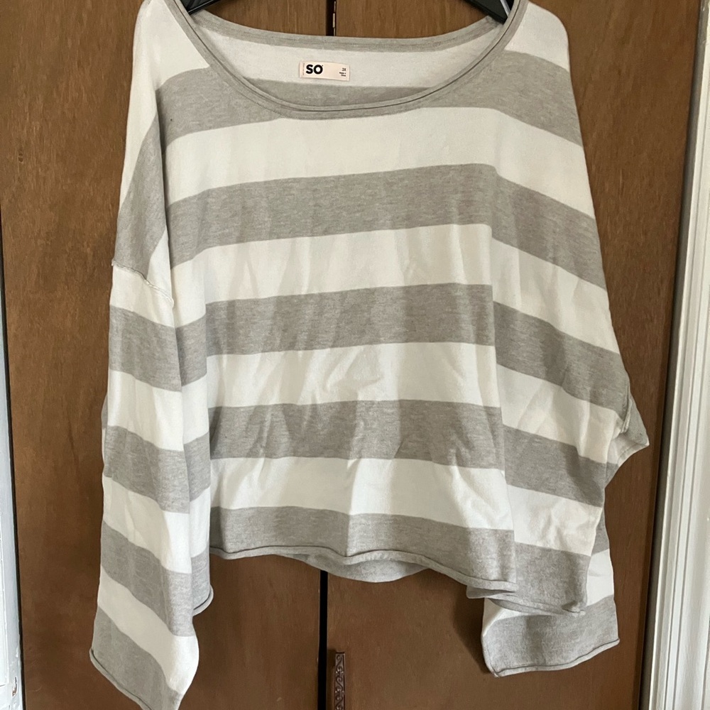 SO Light Gray and White Knit Top